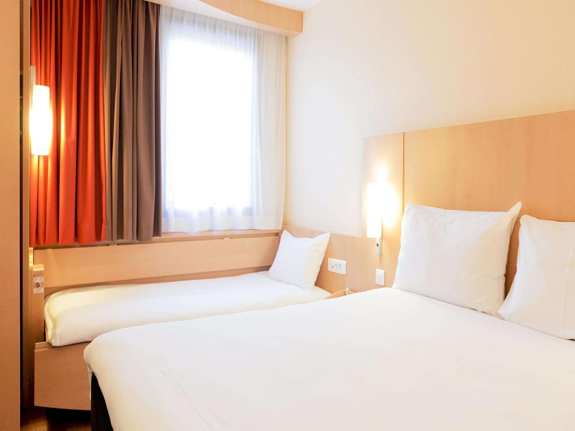 Ibis Grenoble Centre Bastille Bagian luar foto