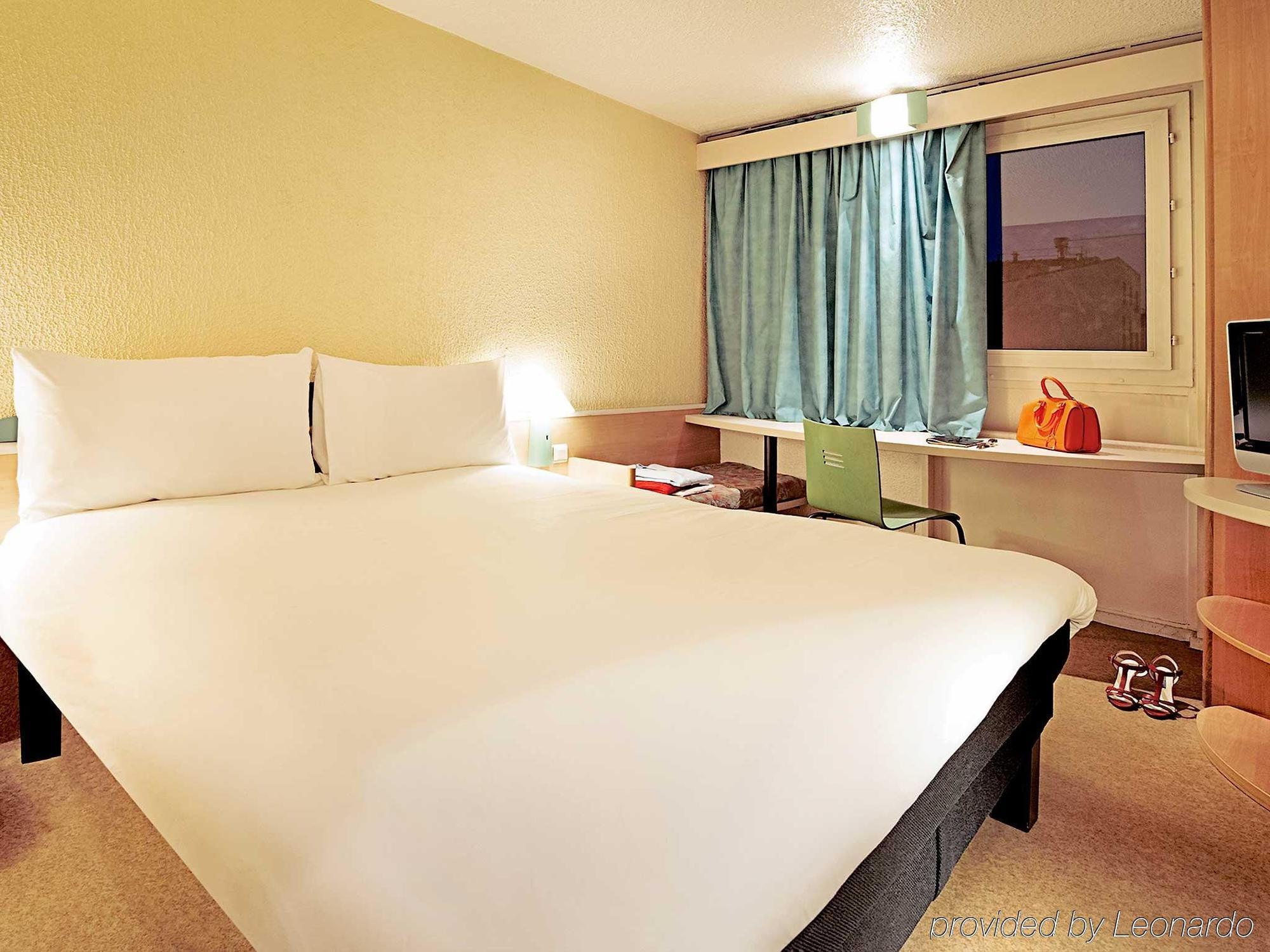 Ibis Grenoble Centre Bastille Bagian luar foto