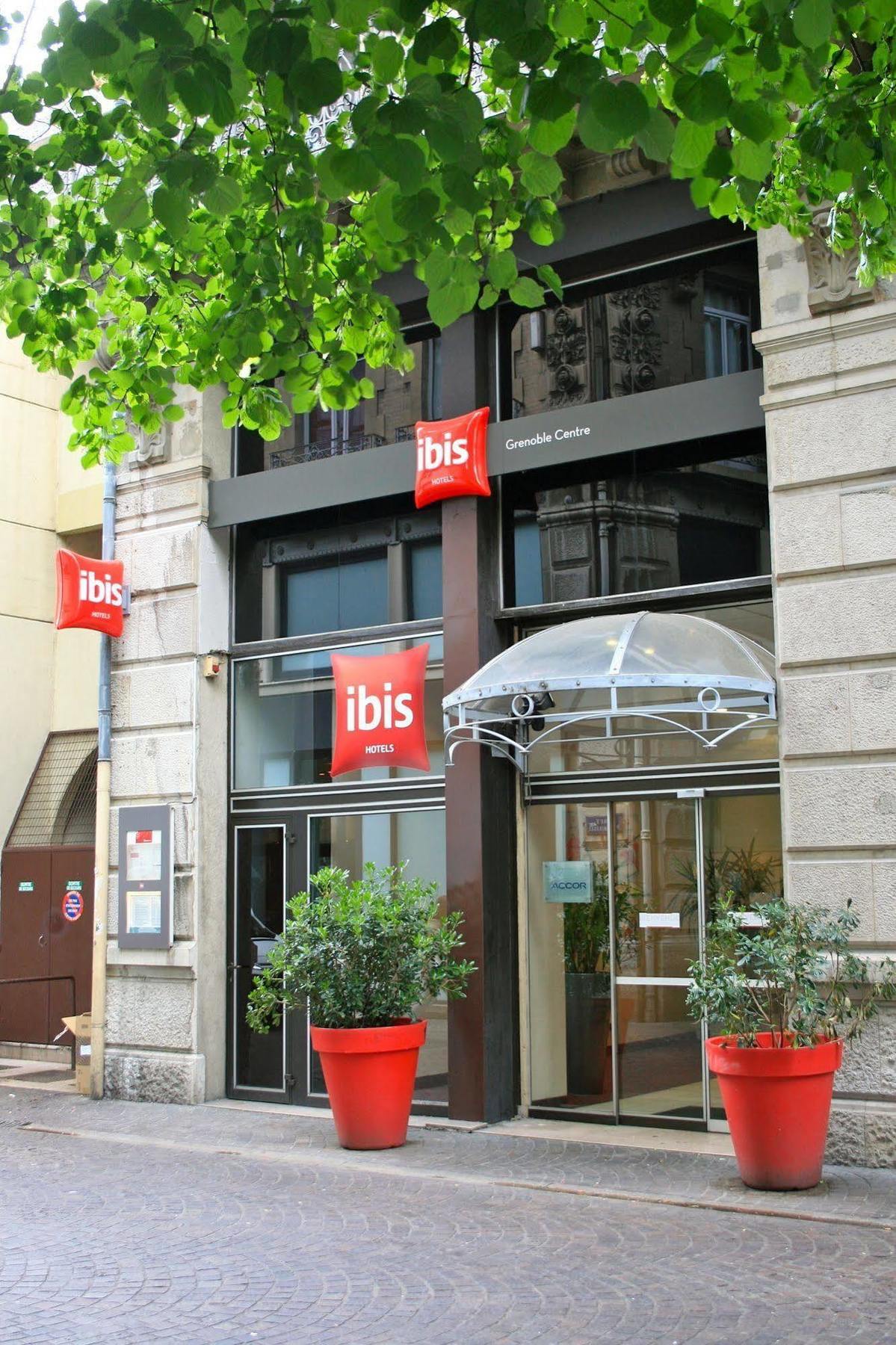 Ibis Grenoble Centre Bastille Bagian luar foto
