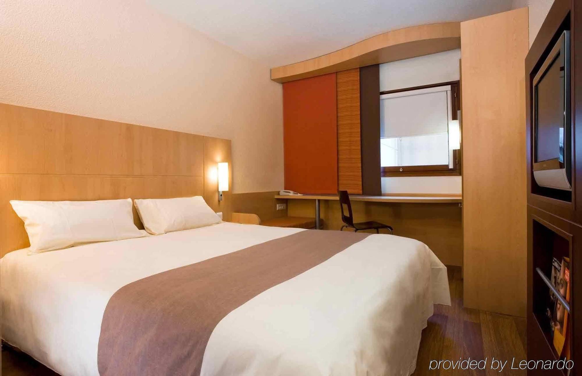Ibis Grenoble Centre Bastille Bagian luar foto